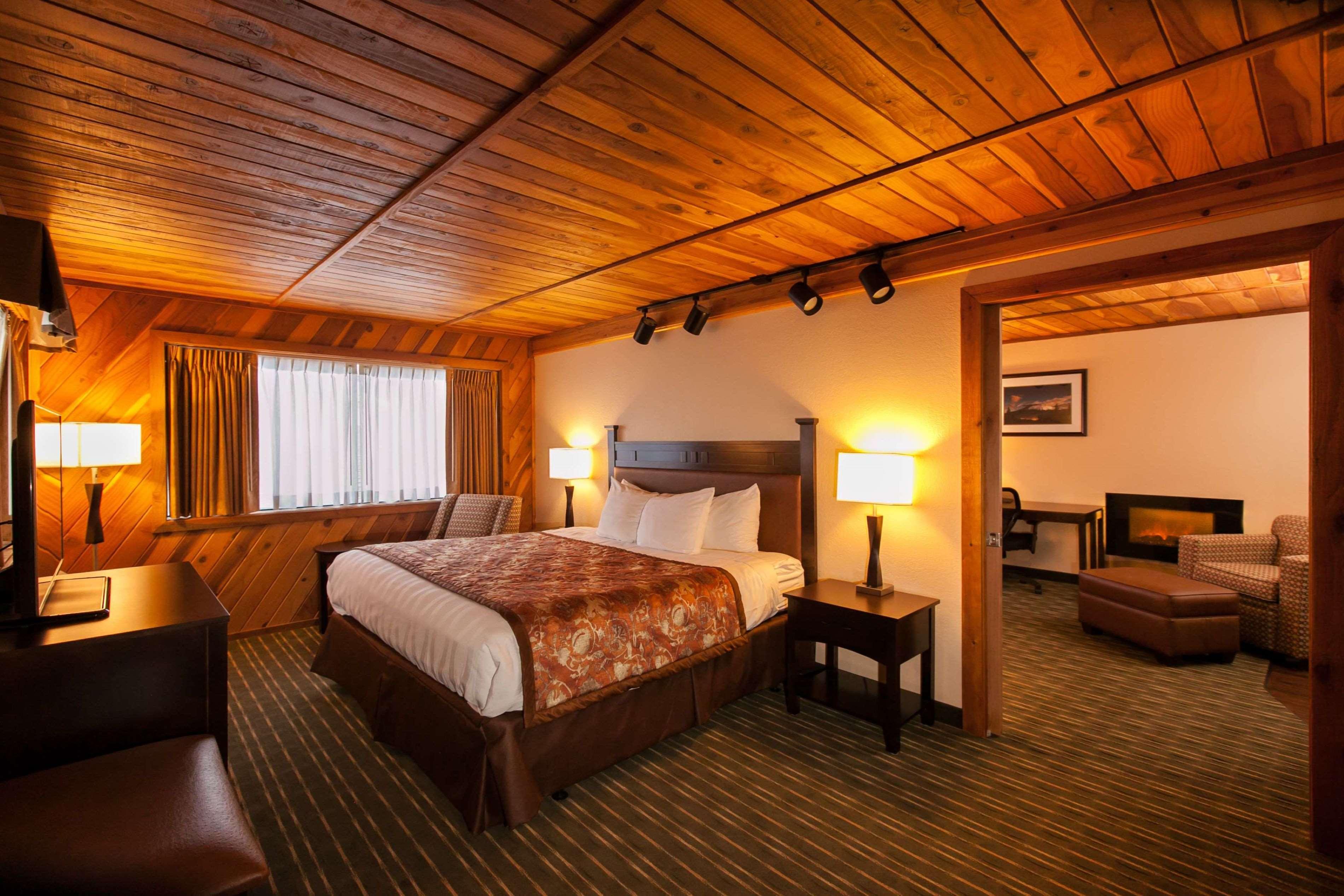 Best Western Plus Tree House Mount Shasta Exterior photo